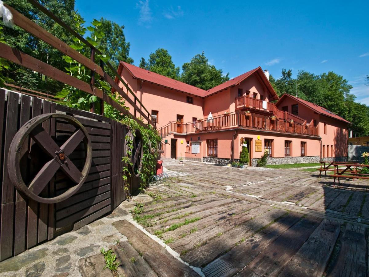 Penzion Liskuv Mlyn Milesov Exterior photo
