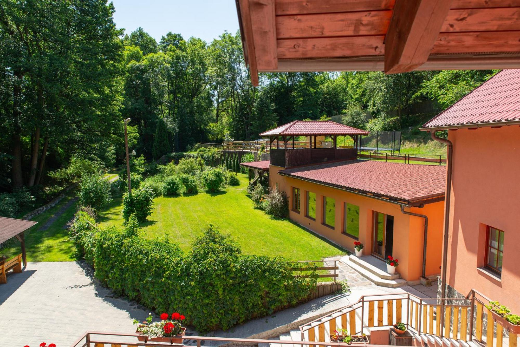 Penzion Liskuv Mlyn Milesov Exterior photo